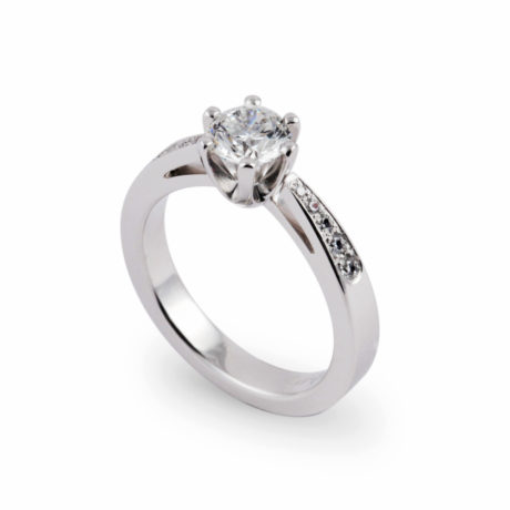 Ring Solitär in Weissgold mit Brillanten