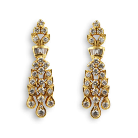 Ohrhänger in Gelbgold mit Diamanten