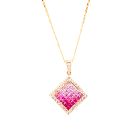 Kette mit Anhänger in Gelbgold mit Saphiren und Brillanten