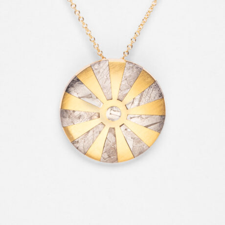 Kette mit Mendini-Anhänger in Gelbgold mit Meteorit